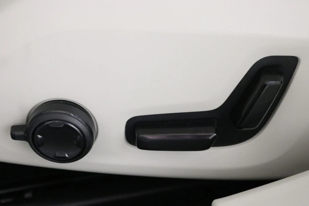 2022 Volvo V90 - Image 10 of 12