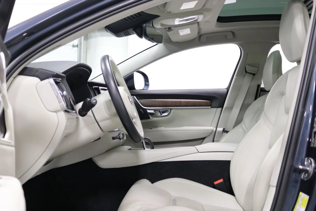 2022 Volvo V90 - Image 8 of 12