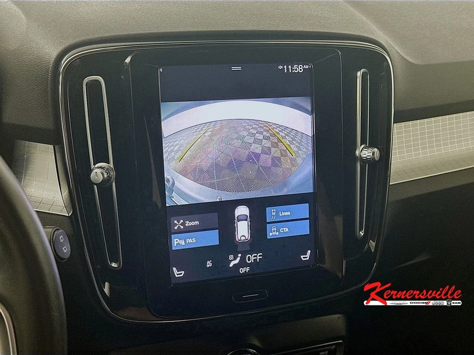2022 Volvo XC40 - Image 20 of 21