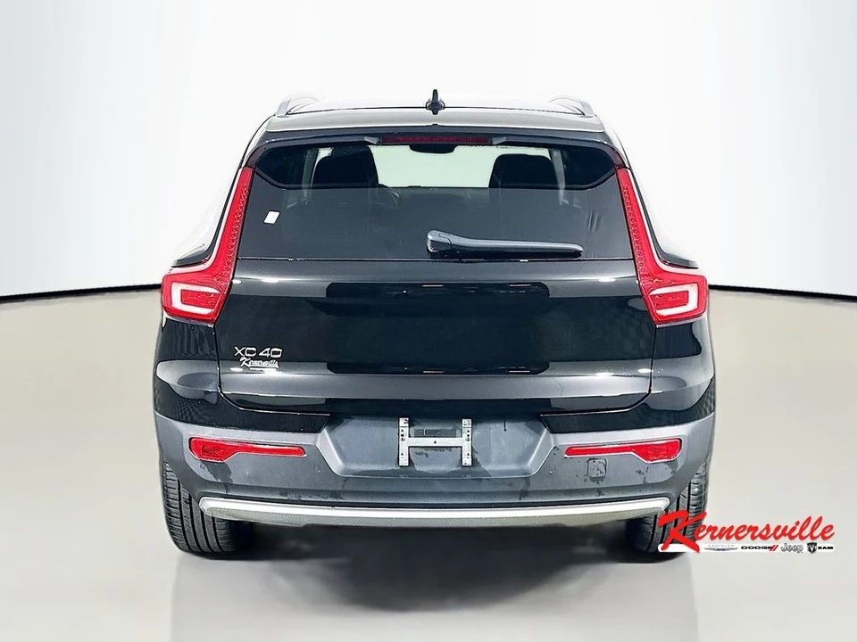 2022 Volvo XC40 - Image 6 of 21
