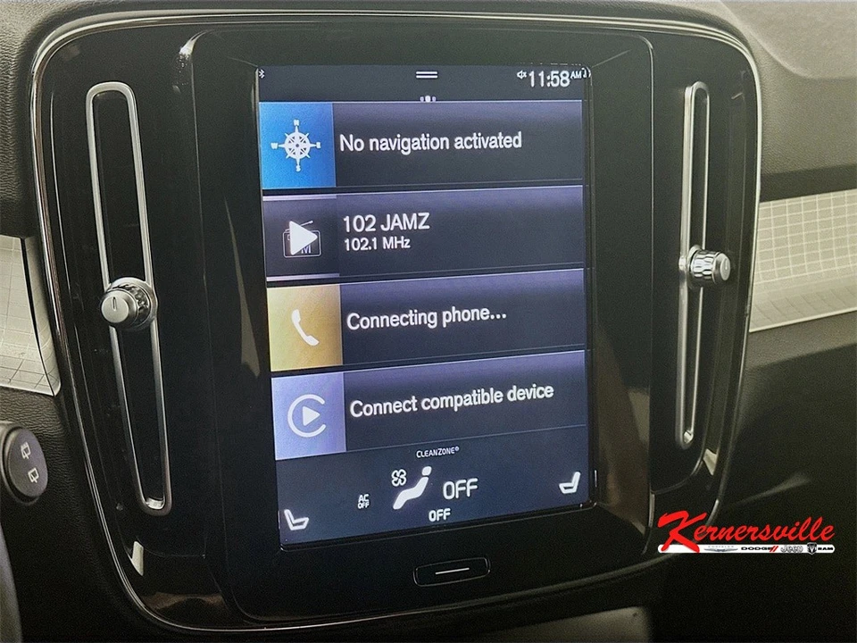 2022 Volvo XC40 - Image 19 of 21