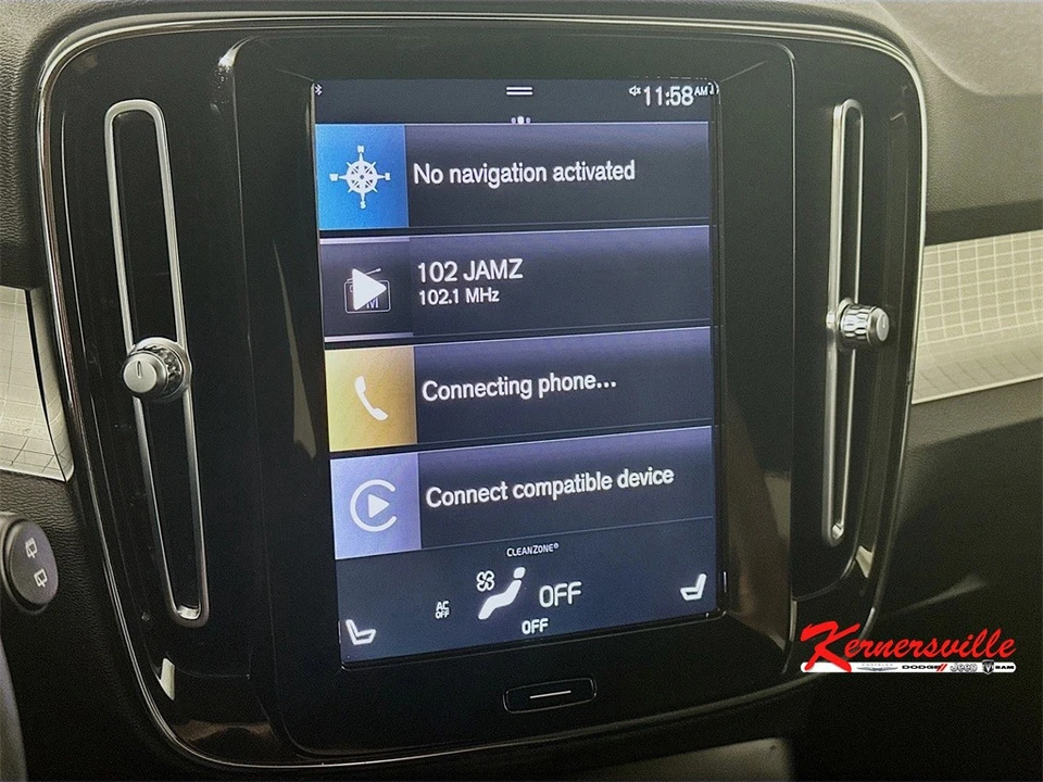 2022 Volvo XC40 - Image 19 of 21