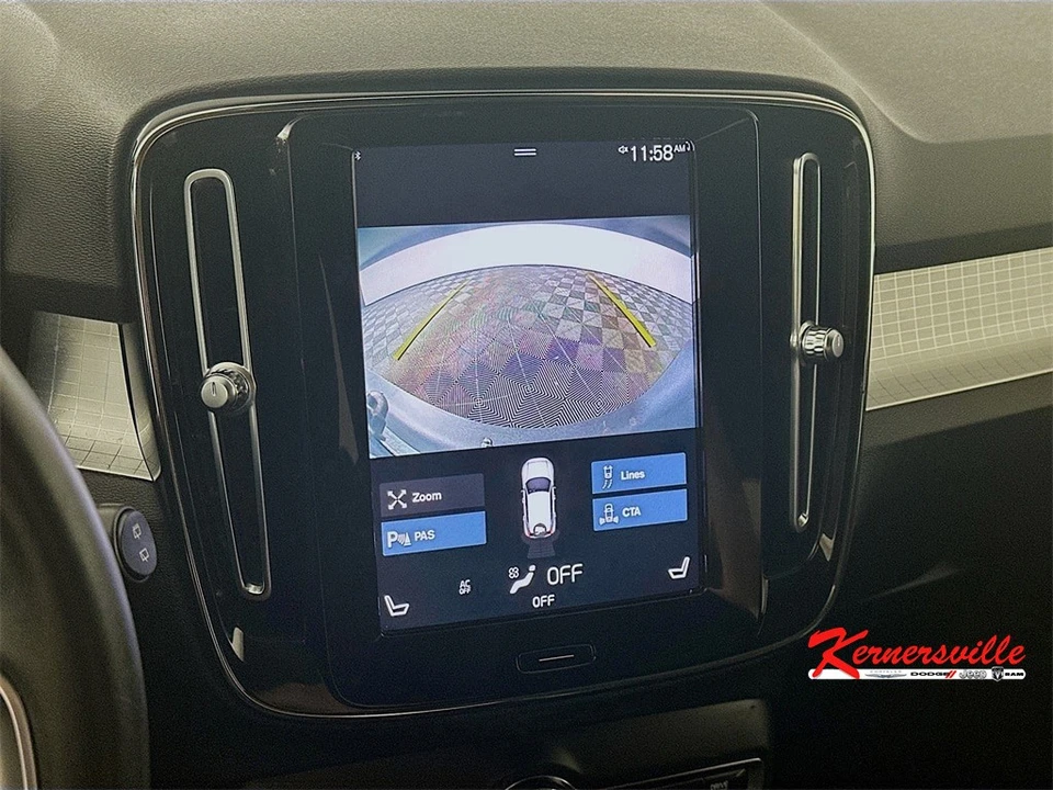 2022 Volvo XC40 - Image 20 of 21