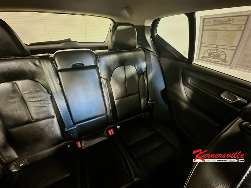 2022 Volvo - Image 14 of 21