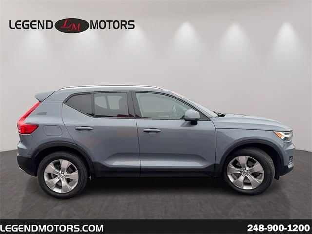 2022 Volvo XC40 - Image 9 of 12
