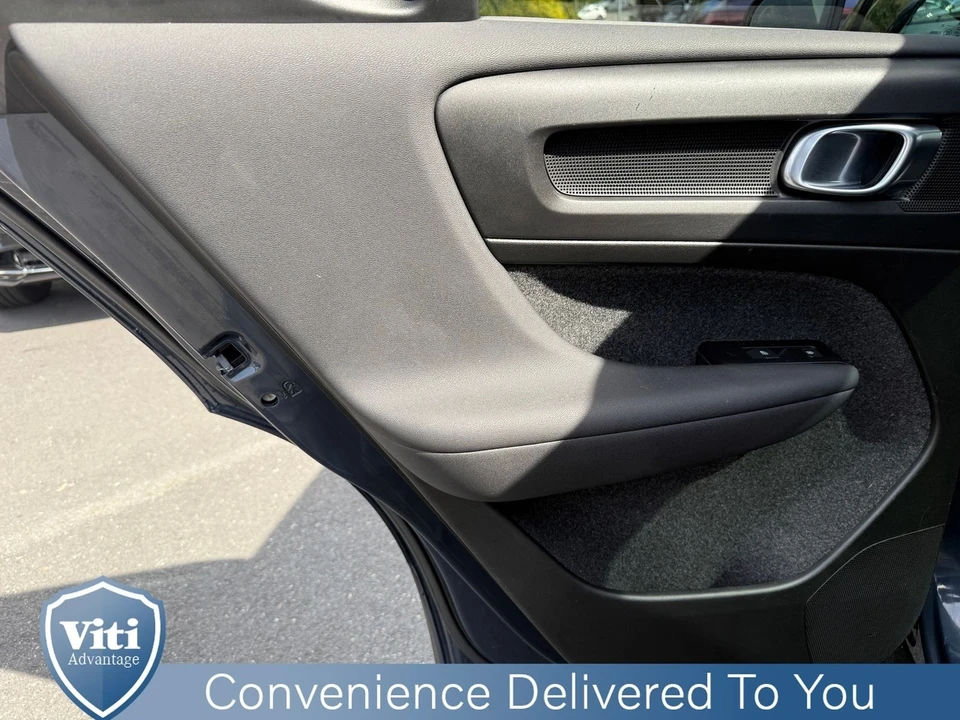2022 Volvo XC40 - Image 20 of 21