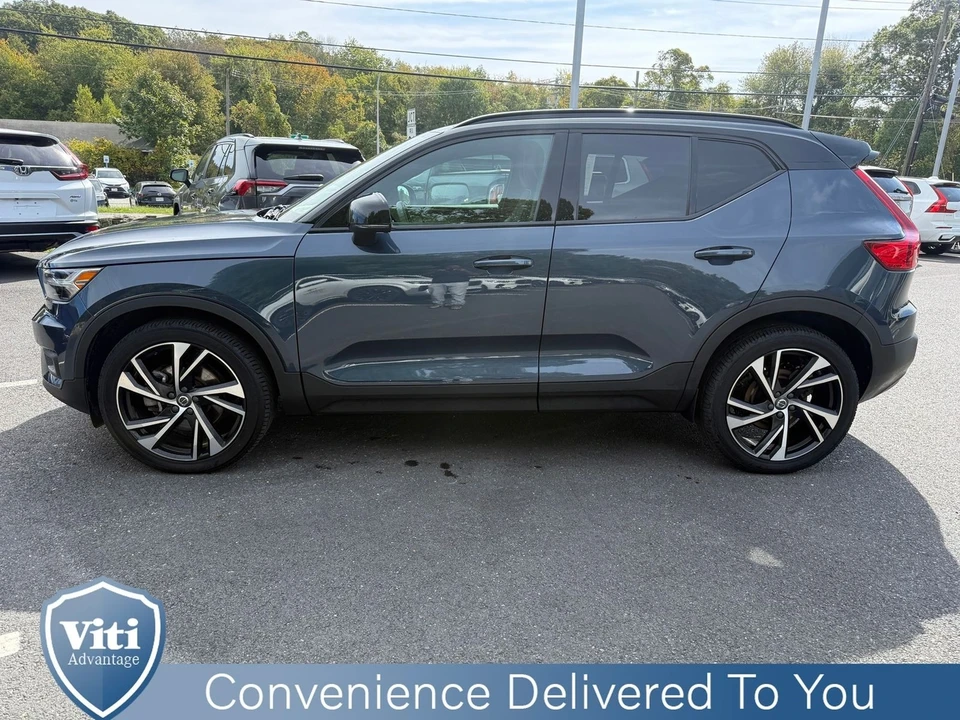 2022 Volvo XC40 - Image 5 of 21