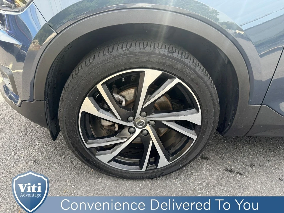 2022 Volvo XC40 - Image 12 of 21