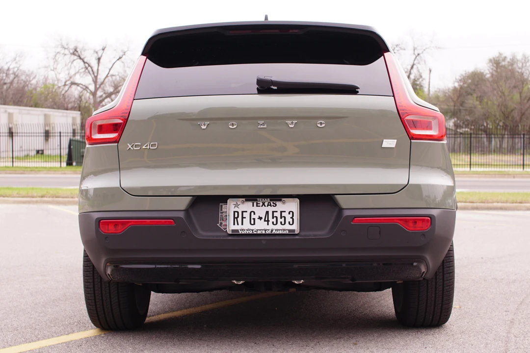 2022 Volvo XC40 - Image 5 of 5