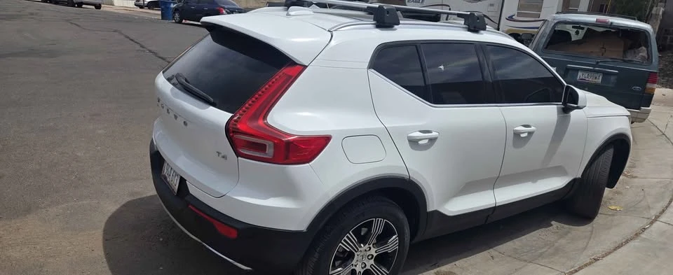 2022 Volvo XC40 - Image 3 of 12
