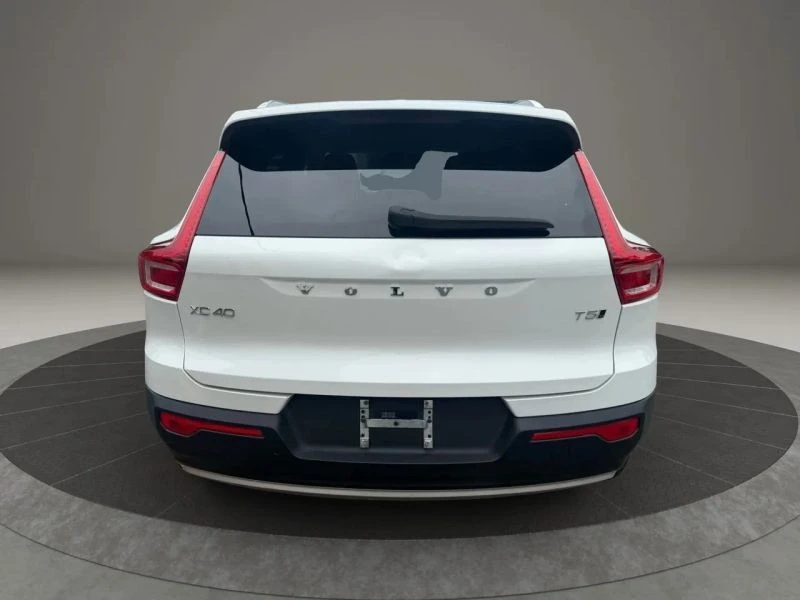2022 Volvo XC40 - Image 6 of 12