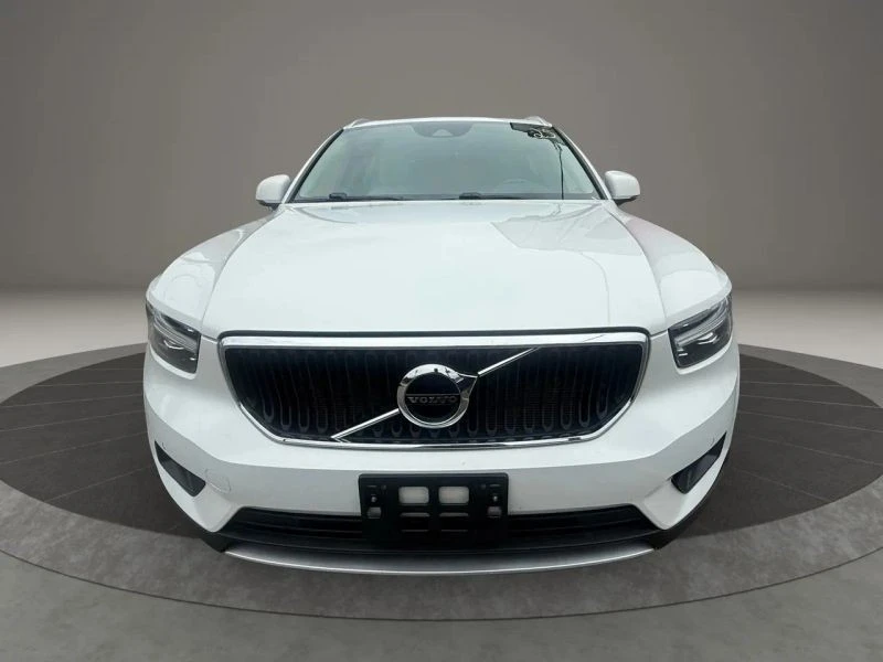 2022 Volvo XC40 - Image 2 of 12