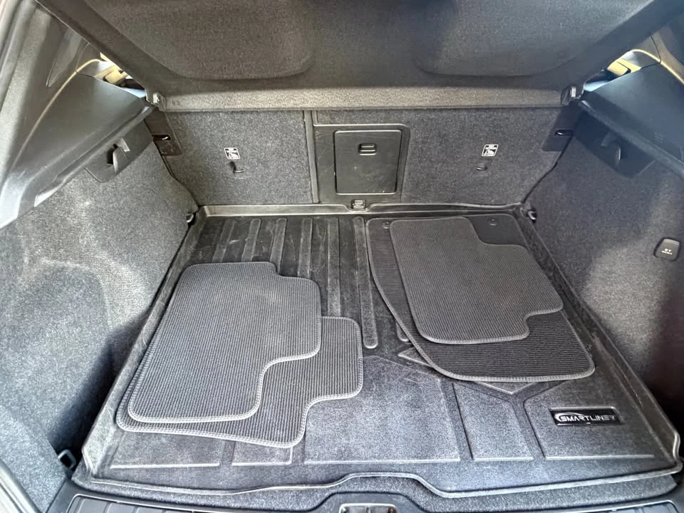 2022 Volvo XC40 - Image 18 of 19