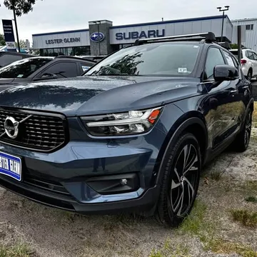 2022 Volvo XC40 T5 R-Design Sport Utility 4D