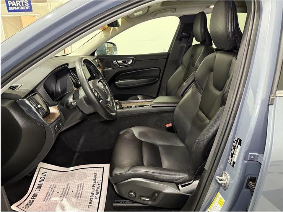 2022 Volvo XC60 2nd Gen - Image 12 of 20