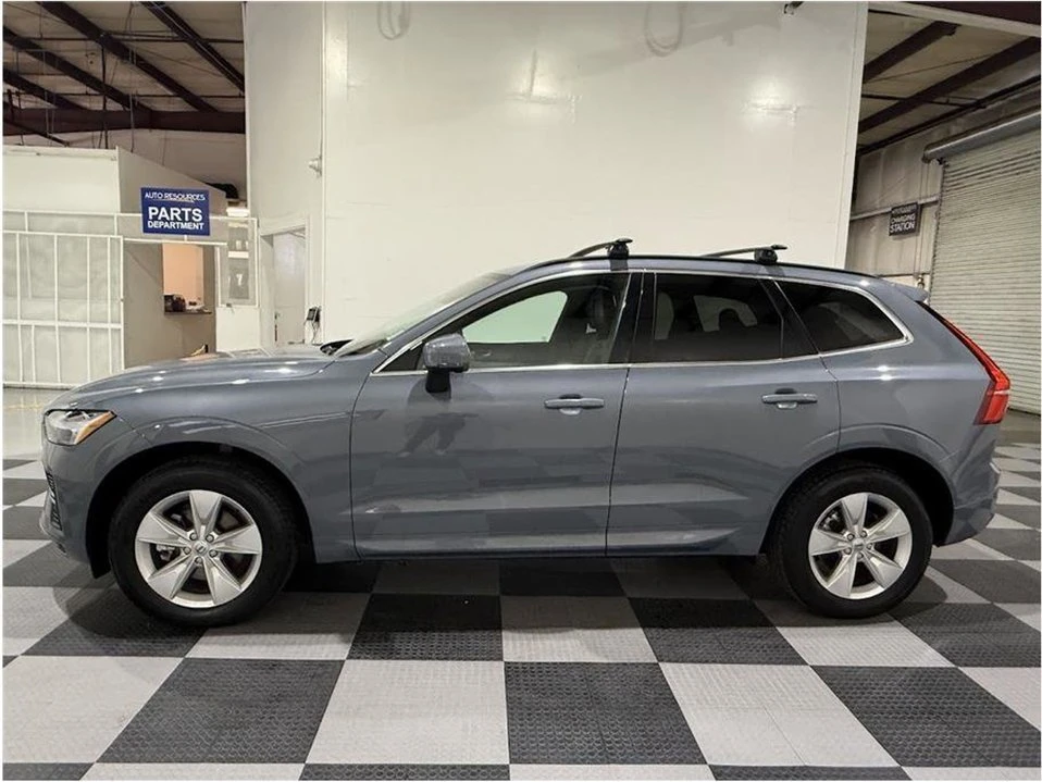 2022 Volvo XC60 2nd Gen - Image 8 of 20