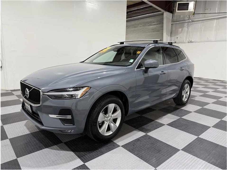 2022 Volvo XC60 2nd Gen - Image 9 of 20