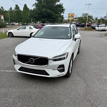 2022 Volvo XC60 B5 Core Sport Utility 4D
