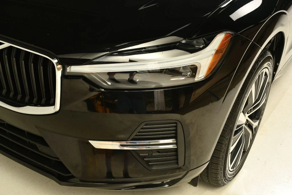 2022 Volvo XC60 2nd Gen - Image 10 of 12