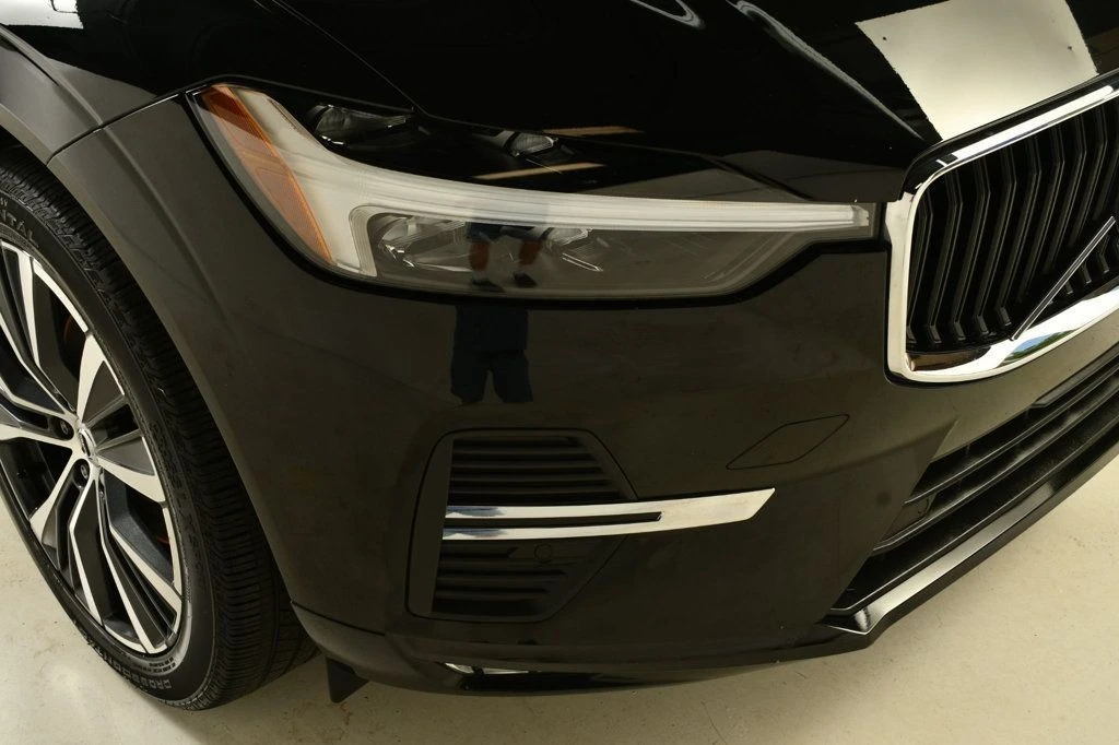 2022 Volvo XC60 2nd Gen - Image 9 of 12