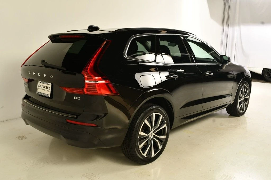 2022 Volvo XC60 2nd Gen - Image 8 of 12
