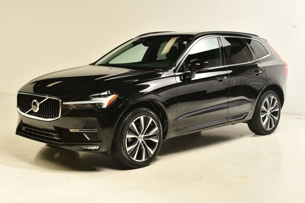 2022 Volvo XC60 2nd Gen - Image 2 of 12