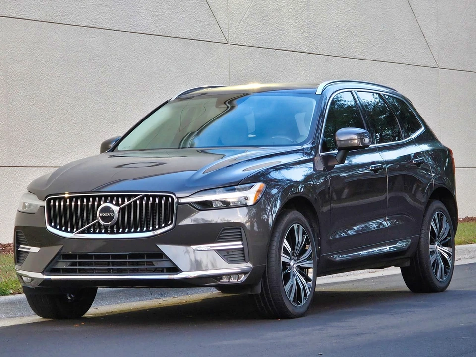 2022 Volvo XC60 2nd Gen - Image 3 of 21