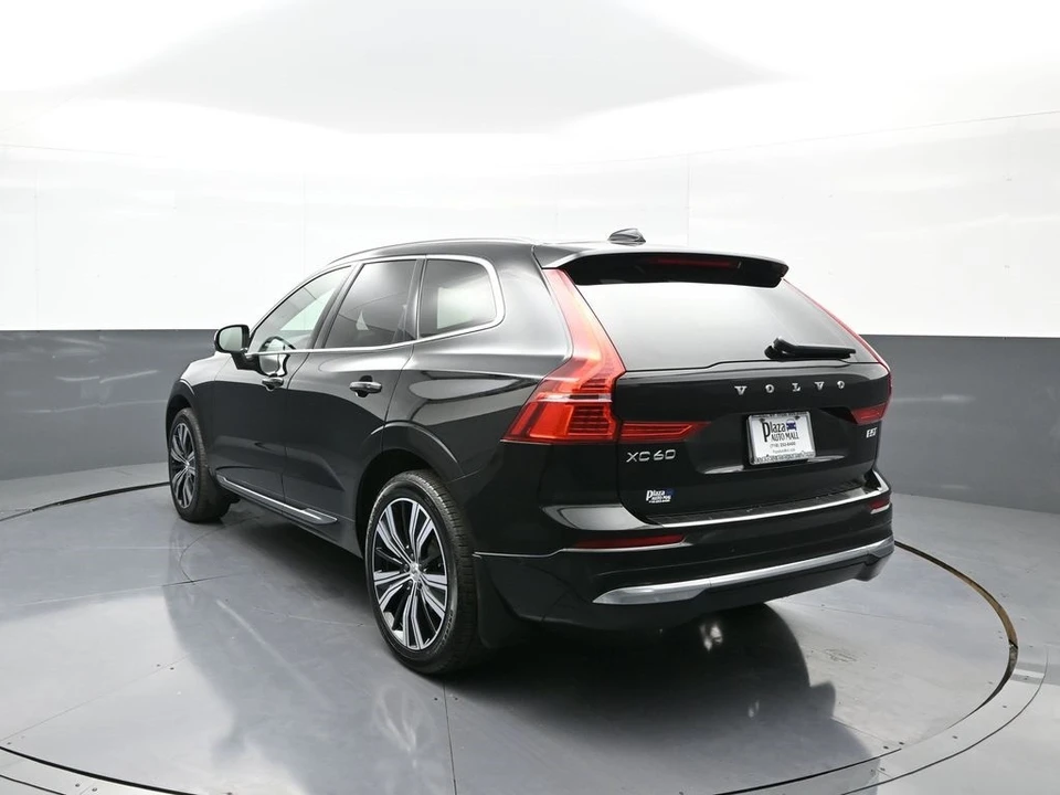2022 Volvo XC60 2nd Gen - Image 8 of 21