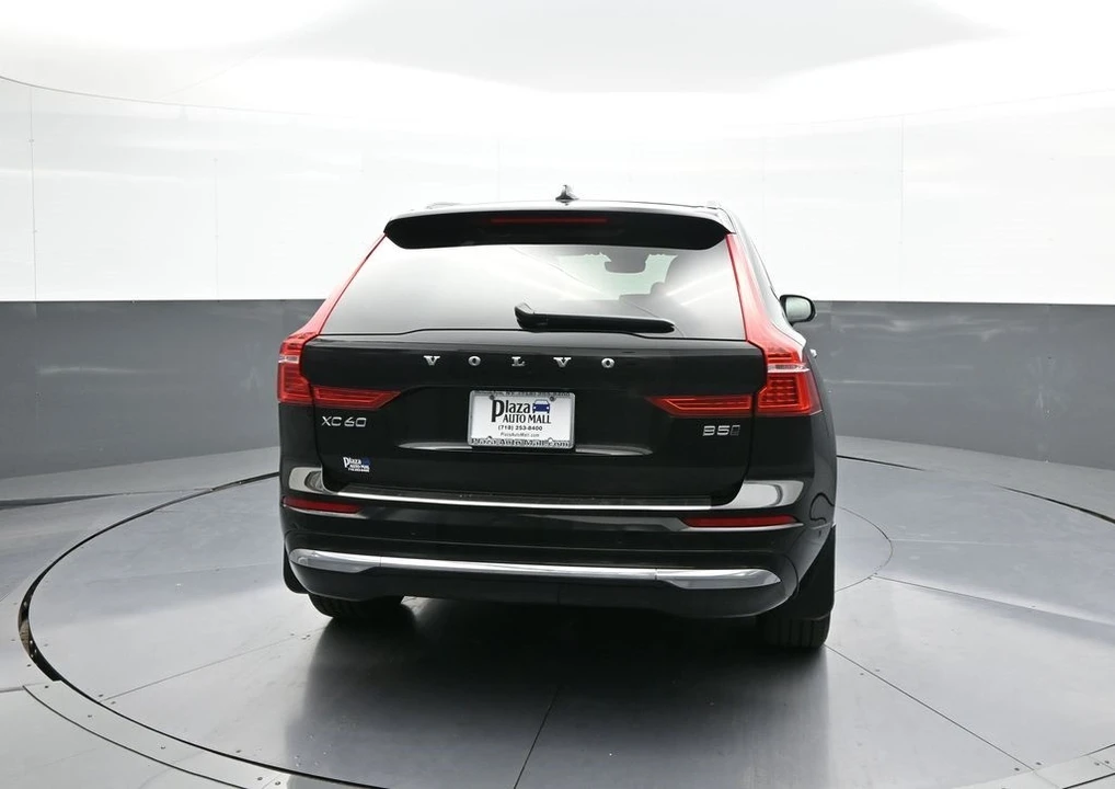2022 Volvo XC60 2nd Gen - Image 7 of 21