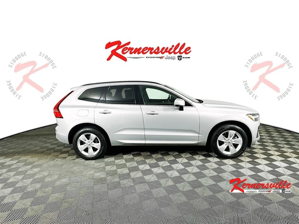2022 Volvo XC60 2nd Gen - Image 8 of 21