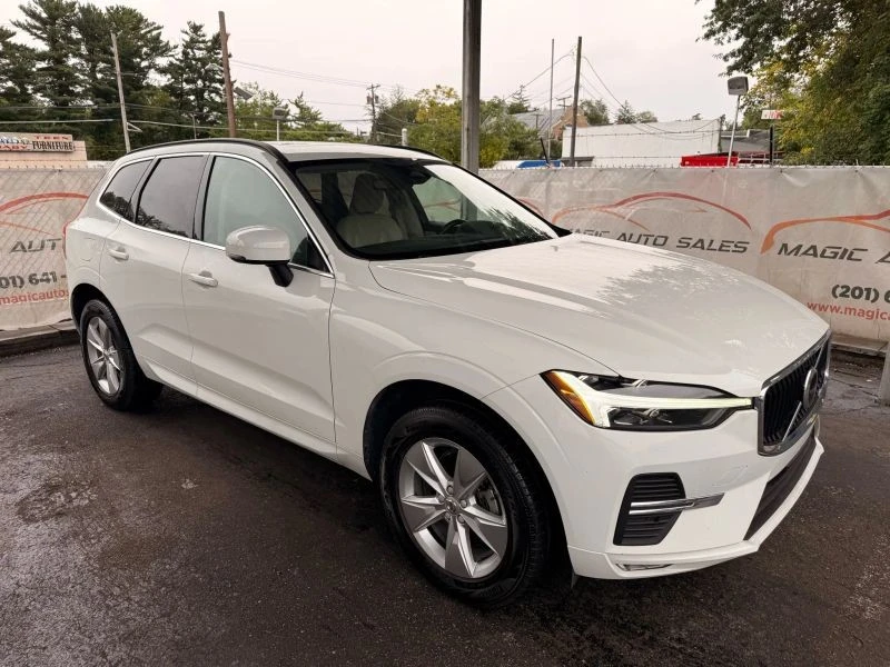 2022 Volvo XC60 2nd Gen - Image 7 of 12