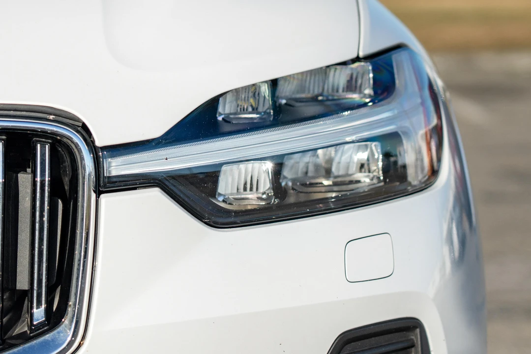 2022 Volvo XC60 2nd Gen - Image 14 of 31