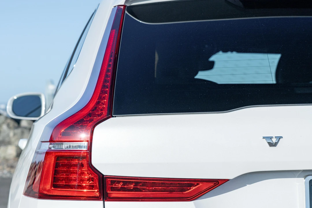 2022 Volvo XC60 2nd Gen - Image 20 of 31