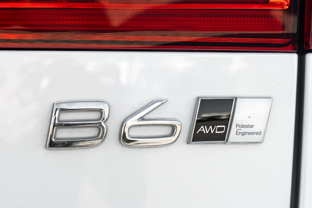2022 Volvo XC60 2nd Gen - Image 27 of 31