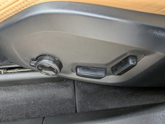 2022 Volvo XC60 2nd Gen - Image 18 of 21