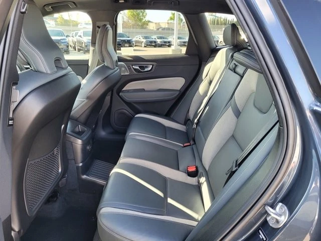 2022 Volvo XC60 2nd Gen - Image 10 of 21