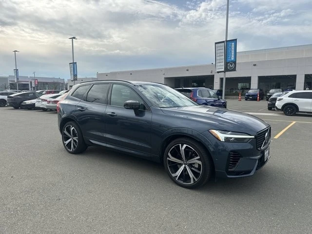 2022 Volvo XC60 2nd Gen - Image 2 of 5