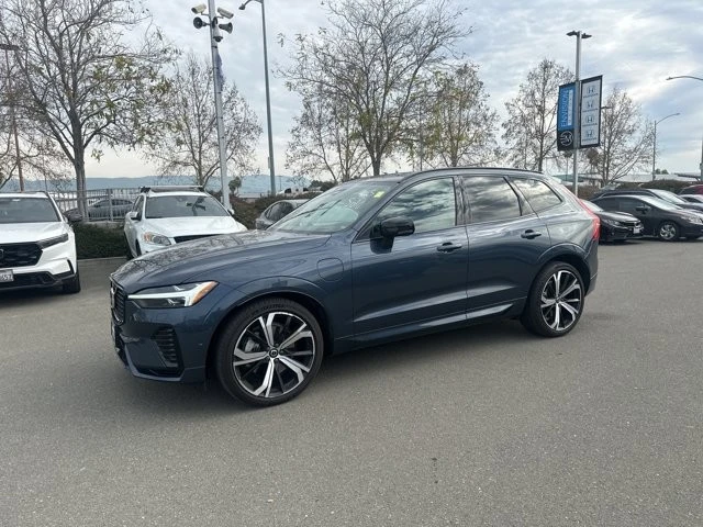 2022 Volvo XC60 2nd Gen - Image 5 of 5