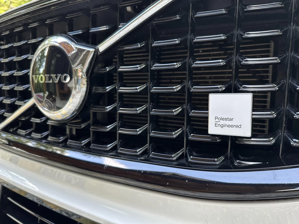2022 Volvo XC60 2nd Gen - Image 11 of 31