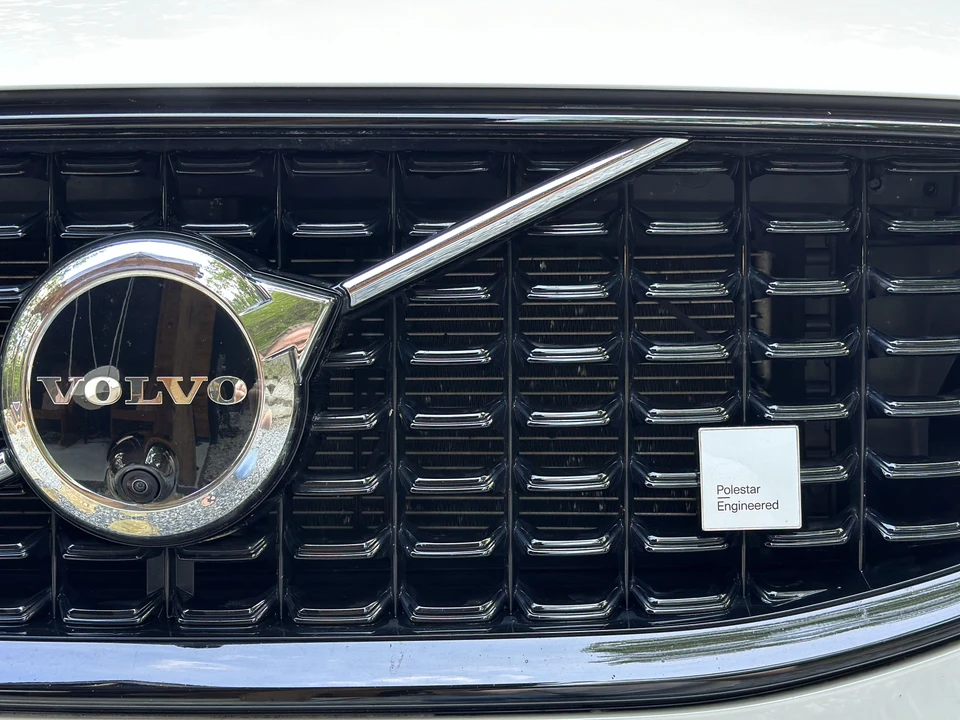 2022 Volvo XC60 2nd Gen - Image 10 of 31