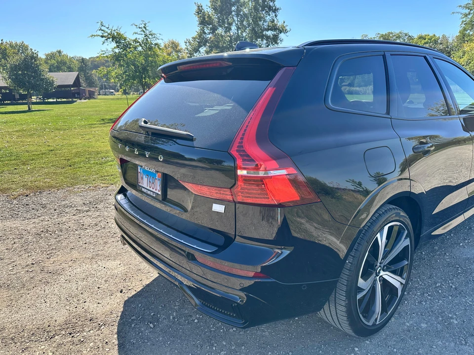 2022 Volvo XC60 2nd Gen - Image 28 of 31