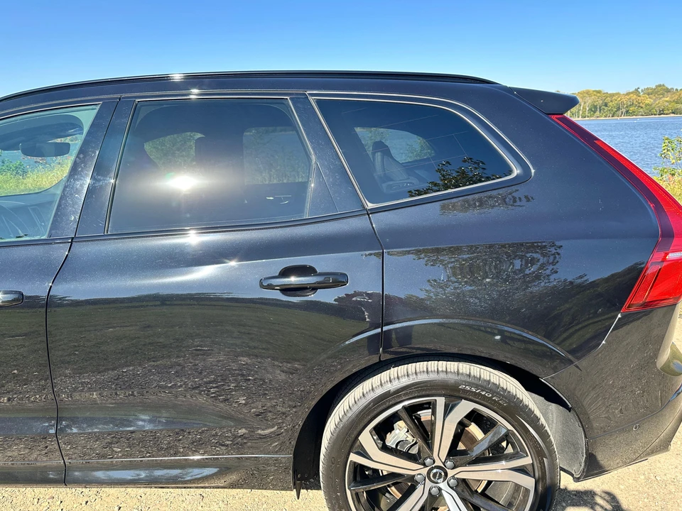 2022 Volvo XC60 2nd Gen - Image 25 of 31