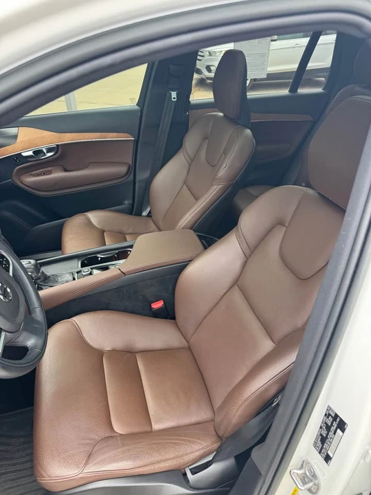 2022 Volvo XC90 2nd Gen - Image 9 of 15