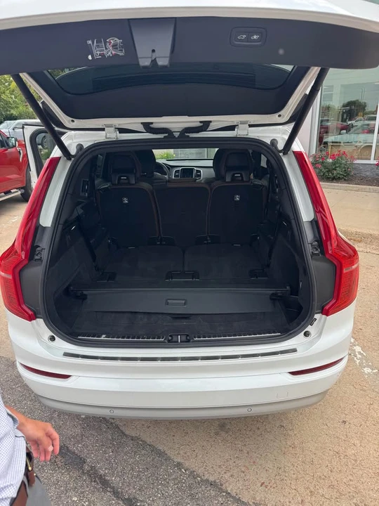 2022 Volvo XC90 2nd Gen - Image 3 of 15