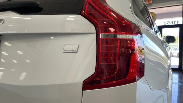 2022 Volvo XC90 2nd Gen - Image 18 of 21