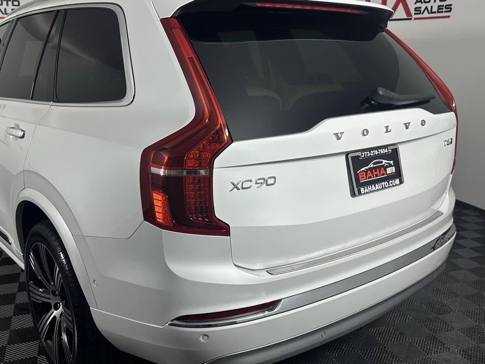 2022 Volvo XC90 2nd Gen - Image 16 of 21