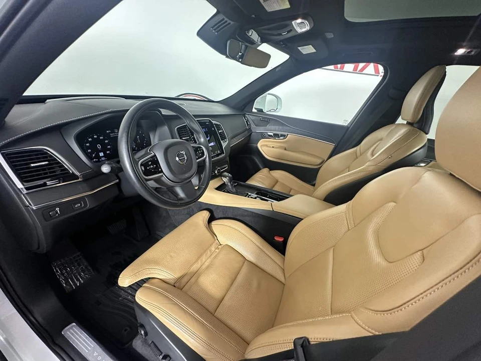 2022 Volvo XC90 2nd Gen - Image 19 of 21
