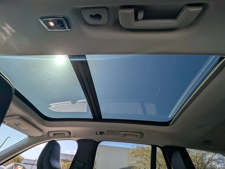 2022 Volvo XC90 2nd Gen - Image 13 of 21