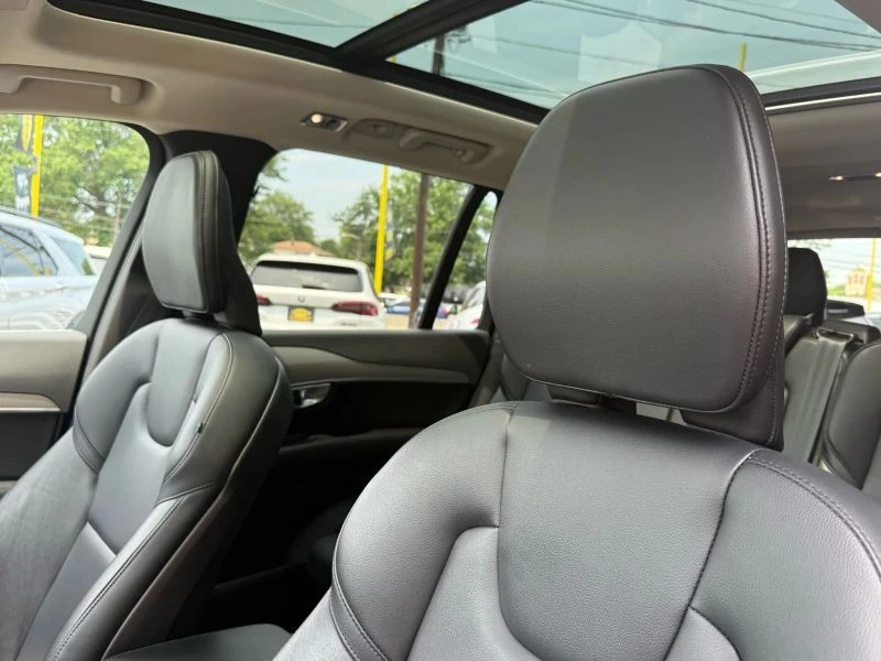2022 Volvo XC90 2nd Gen - Image 10 of 12
