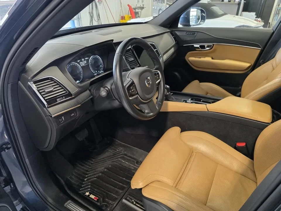 2022 Volvo XC90 2nd Gen - Image 9 of 17